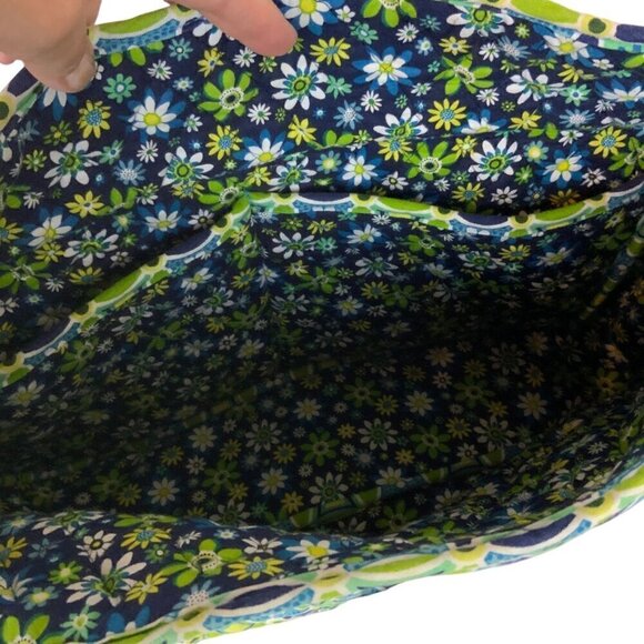 Vera Bradley Baroque Messenger Bag With Adjustable Strap & Multiple Pockets - Picture 6 of 8